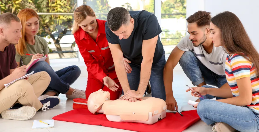 Formation premier secours entreprise : guide pratique pour responsables RH